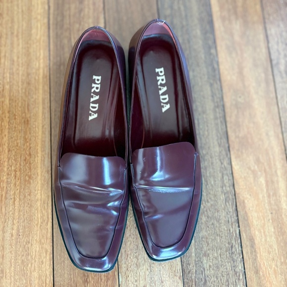 Vintage Prada Women's Loafers (size 39.5) - Picture 1 of 2